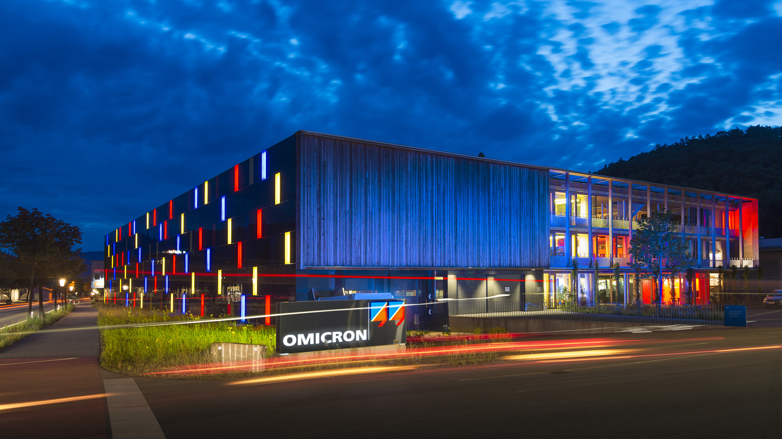 OMICRON electronics GmbH Foto